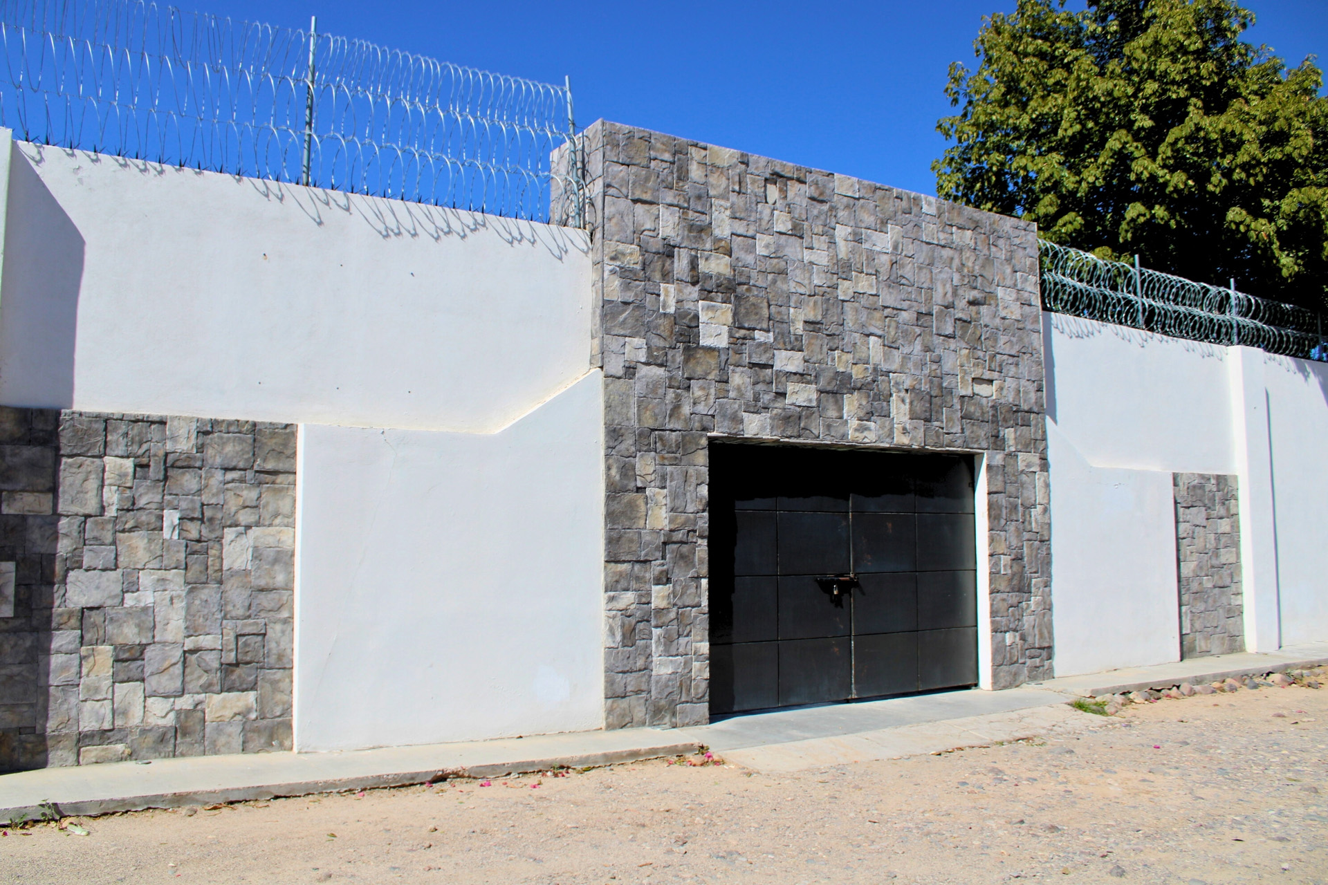 Fachada Instalaciones Renasi